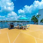 Paradise Perch
