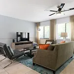 Paradise Home 3 Bedroom With Heated Pool Close To Beach