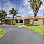 Stunning 4 Bedrooms House With Pool 6Mins To Ocean