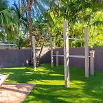 Newly Renovated Pool, Hot Tub, & Epic Backyard