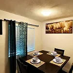 Lovely 2-Bedroom 1-Bath Rental In Oakland Park Fl
