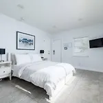 Bayshore Breeze 8 - Fort Lauderdale Beach
