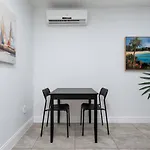 Bayshore Breeze 1 - Fort Lauderdale Beach