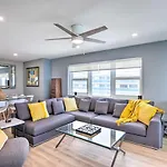 Oceanfront Luxury 2And2 Condo With Amazing Views!