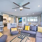 Oceanfront Luxury 2And2 Condo With Amazing Views!