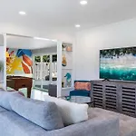 Trendy 3-Bedroom Villa With Saltwater Pool And Yard