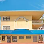 Travelodge By Wyndham Fort Lauderdale