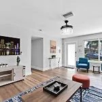 Spacious Home 4Brs Home, Game Room & Private Pool