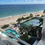 Oceanfront Luxury Renovated Resort Getaway!