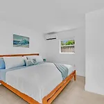 Welcome To Paradise! Secluded 4 Bed, 3 Bath, Pool