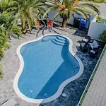 Wilton Manor Oasis