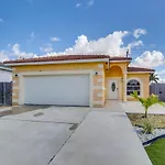 Stylish Fort Lauderdale Home 5 Mi To Beach!