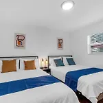 Hidden Gem 4 Bedroom Home With Private Pool & Game Room
