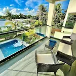 The Botanicals Las Olas Near Beach
