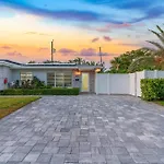 3 Mi To Beach + Heated Pool + Grill