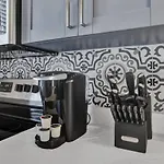 Rustic Retreats Modern 1Br For 4 Guests Minutes From Las Olas