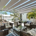Together But With Privacy 3 Units And Private Pool