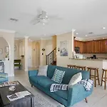 Relaxing Zen Oasis In Wilton Manors