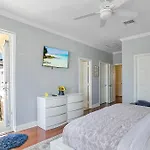Relaxing Zen Oasis In Wilton Manors
