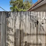 Private Studio, 5 Min. Walk To Wilton Drive