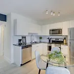 2Br Coastal Getaway!