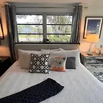 Paradise Gardens-Wilton Manors- Male Only