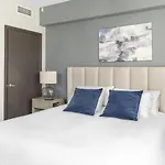 Landing Modern Apartment With Amazing Amenities