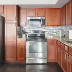 Landing Modern Apartment With Amazing Amenities