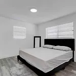 4 Bedroom 3 Bath Villa