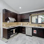 Marble House In Lauderdale Harbours