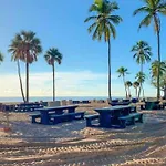 Beach Bliss Studio *5 Min To Beach*