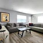 City Center Proximity With Heated Pool