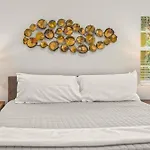 Condo By The Beach King Bed Lush Patio W Bbq Breakers Key Seven H0Mes