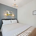 Studio By The Beach Lush Patio W Bbq Queen Bed Breakers Key Two H0Mes