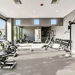 Stylish Ft Lauderdale Getaway Pool Gym Near Beach