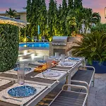 One-Bedroom Suite Heated Pool Dock Access Quiet Neighborhood Saltaire Two Resldences
