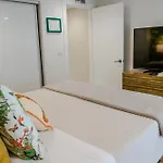 Gorgeous Renovated Pool Villa, 3 Min Walk To Ocean, Villa Eucalypta