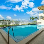 Walk To Ft Lauderdale Beach - Water Views & Pool