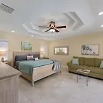 Home With Pool By Pmi Unit 263