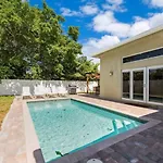 Home With Pool By Pmi Unit 263