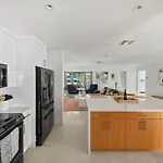 Seahorse Villa 2 By Pmi