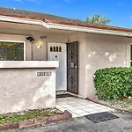Beautiful Cozy Lakefront Homecasinoairportbeach
