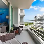 Gallery One Waterfront Suite, 5 Min Walk To Beach