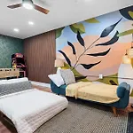 Havana Haven By Bk Stays - Family Friendly - Close To Beach - Large Heated Pool - 4 Beds - Sleeps 8