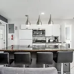 Cozy Getaway With Pool And Putting Green Unit 1