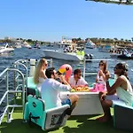 Lux House Heated Spa & Free Boat Tour!