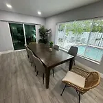 Spacious 4Br 2Ba Oasis With Private Pool