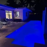 Walking From The Beach 3Br Villa