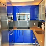 Elegant 1Br Retreat With 5 Star Amenities And Stunning Views