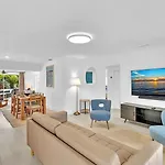 Live A Comfortable Stay At This Charming House